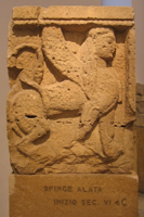 Сфинкс. Метопа Храма малых метоп Селинунт. VI в. до н.э. Палермо, Национальный музей