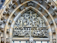 Барельеф на центральных воротах Собора Св. Витта. Прага