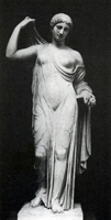 Афродита в садах. Мрамор. Римская копия. V в. до н.э. Париж. Лувр