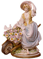 Девочка с цветами (Фарфор Каподимонте)